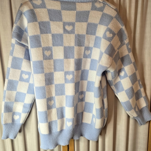 Blue and White Checkered Cardigan with Cute Character - Picture 4 of 7